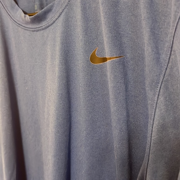 Nike Dri-fit T-shirt - Picture 4 of 5